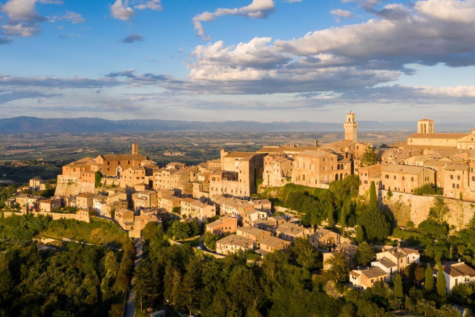 Villa Podere Belvedere Siena Bagian luar foto