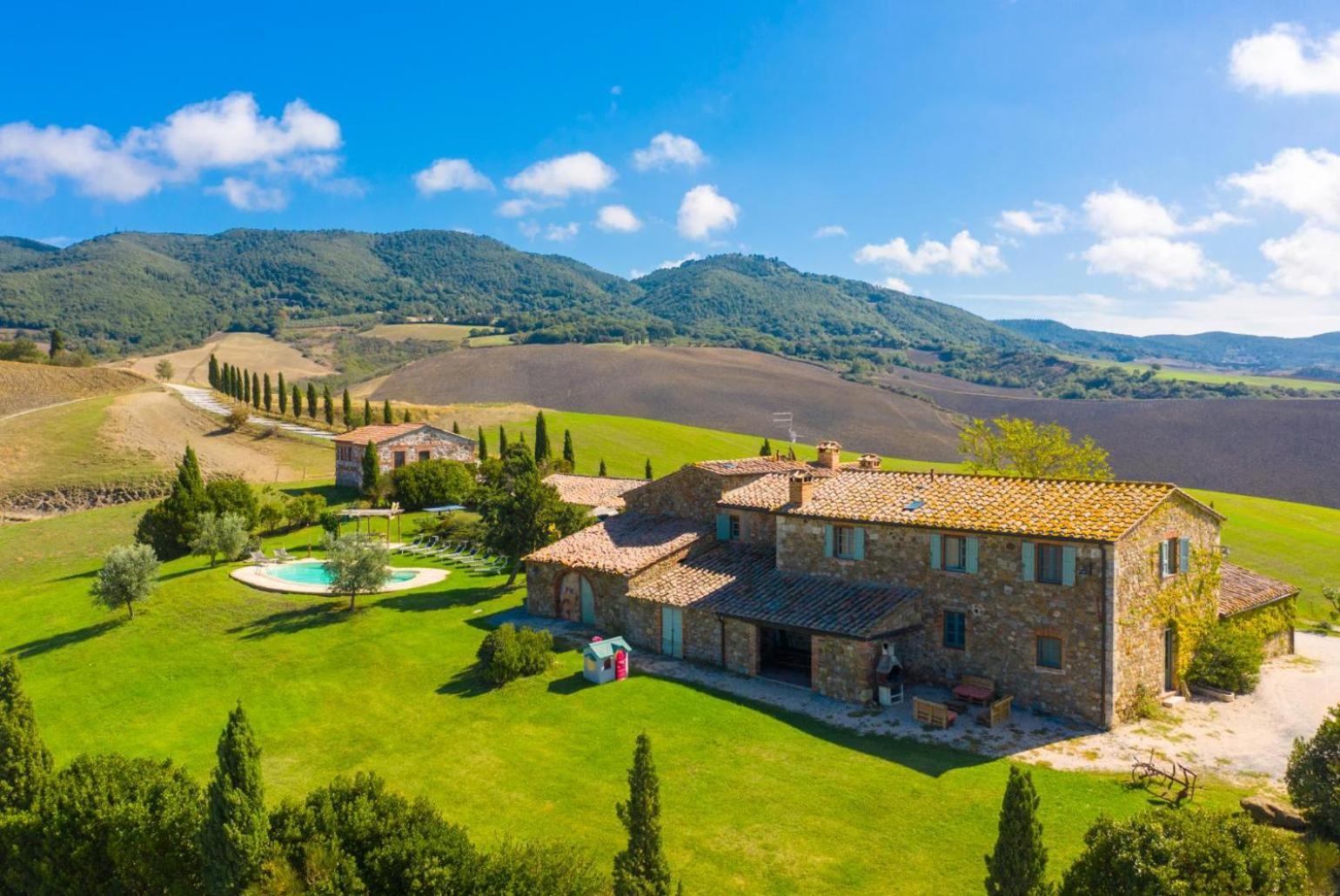 Villa Podere Belvedere Siena Bagian luar foto